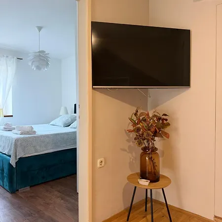 Karmelita'S Place - Apartmani Apartment *