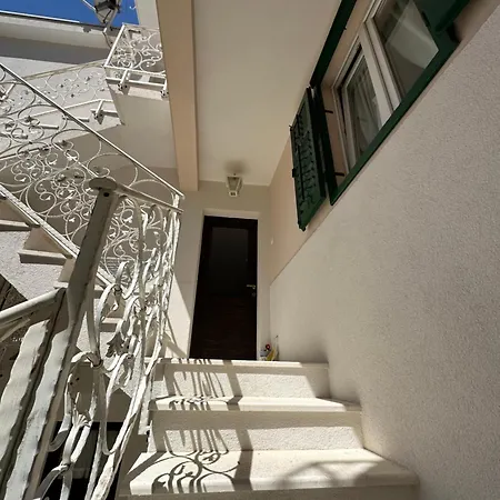 Apartment Karmelita'S Place - Apartmani Sibenik
