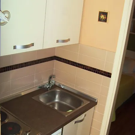 Karmelita'S Place - Apartmani *