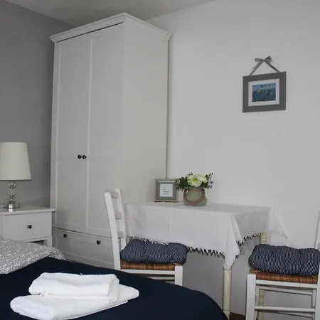 Karmelita's Place -studio Apartamento *