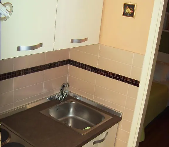 Karmelita's Place -studio *