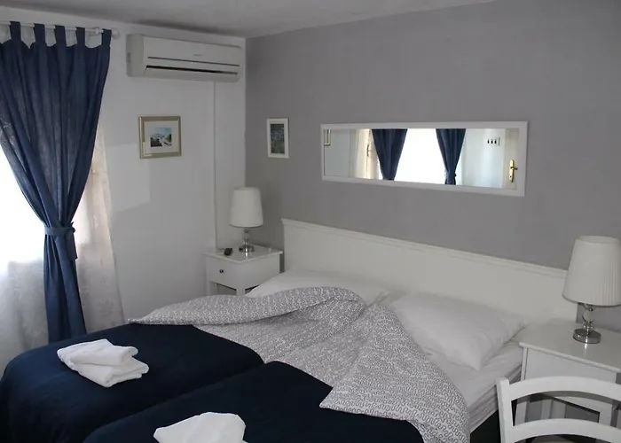 Karmelita'S Place -Studio